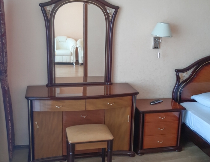 Люкс 2-местный 2-комнатный Люкс с балконом корп."Б" - ЛОК «Горный Воздух» Лоо