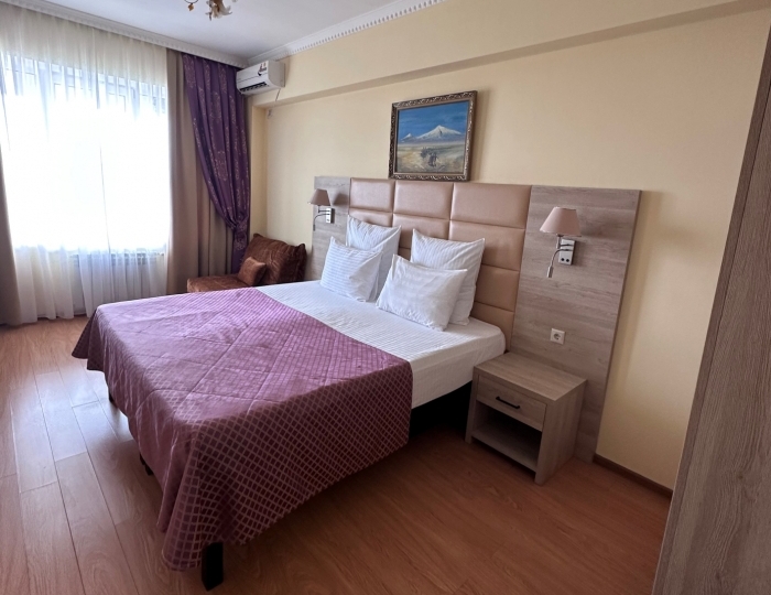 Стандарт 2-местный 1-комнатный без балкона корпус "Б" - ЛОК «Горный Воздух» Лоо