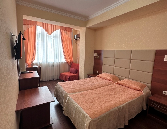 Стандарт 2-местный 1-комнатный без балкона корпус "Г" - ЛОК «Горный Воздух» Лоо