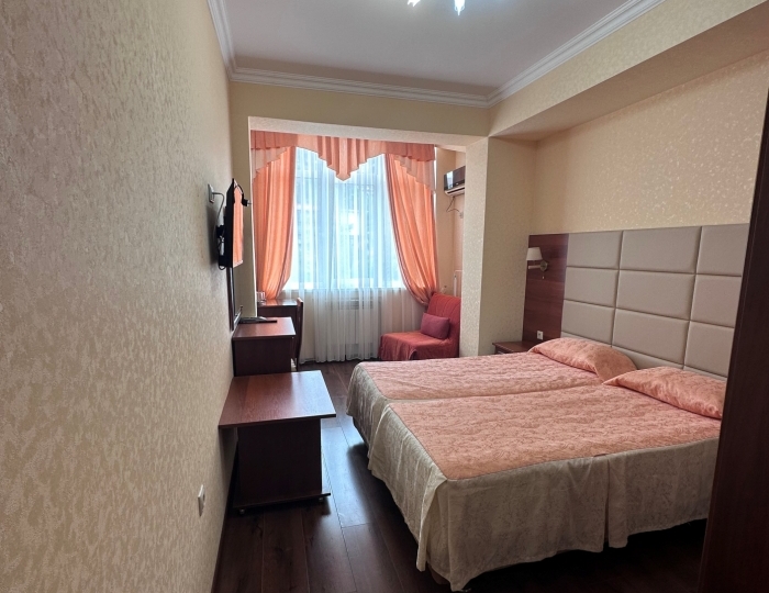 Стандарт 2-местный 1-комнатный без балкона корпус "Г" - ЛОК «Горный Воздух» Лоо