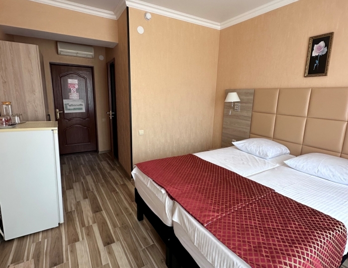 Стандарт 2-местный 1-комнатный с балконом (вид на морскую сторону) корпус "В" - ЛОК «Горный Воздух» Лоо