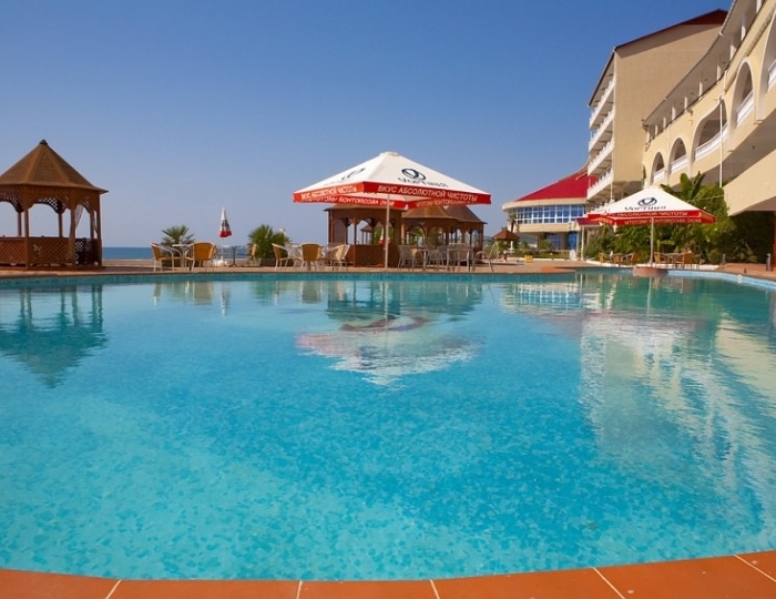 Открытый бассейн - ЛОК «Горный Воздух» Лоо