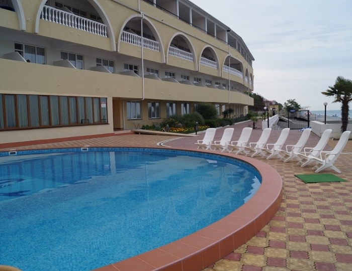 Открытый бассейн - ЛОК «Горный Воздух» Лоо